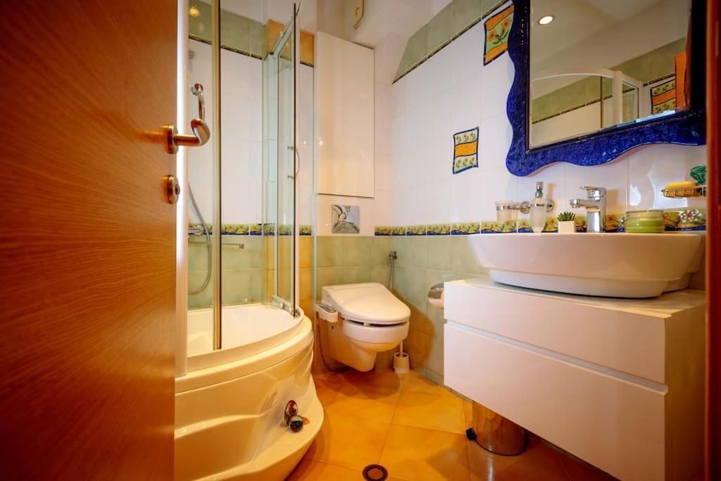 Green Apartment - Top Location, Near City Center! โซเฟีย ภายนอก รูปภาพ