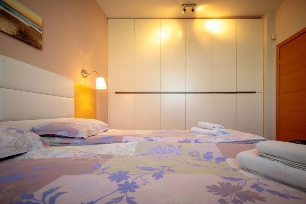 Green Apartment - Top Location, Near City Center! โซเฟีย ภายนอก รูปภาพ