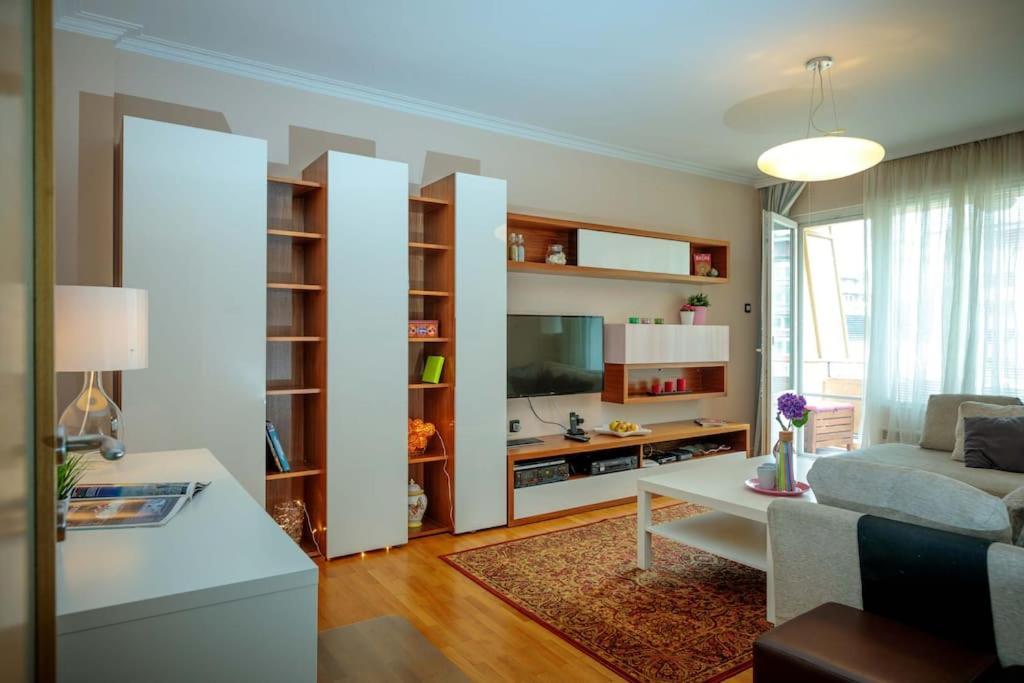 Green Apartment - Top Location, Near City Center! โซเฟีย ภายนอก รูปภาพ